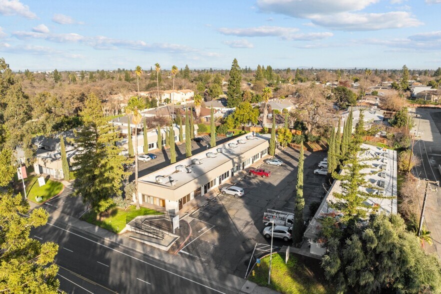 More Photos Of 4800 Manzanita Ave, Carmichael Office Residential For Lease