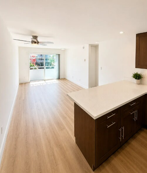 More Photos Of 2470 C St, San Diego Apartments For Sale