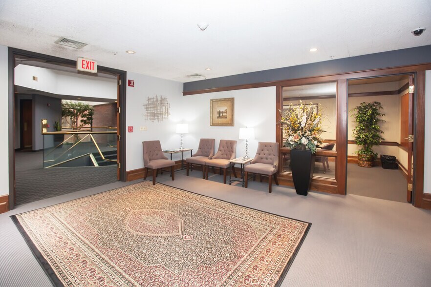 More Photos Of 800 Hingham St, Rockland Office For Lease
