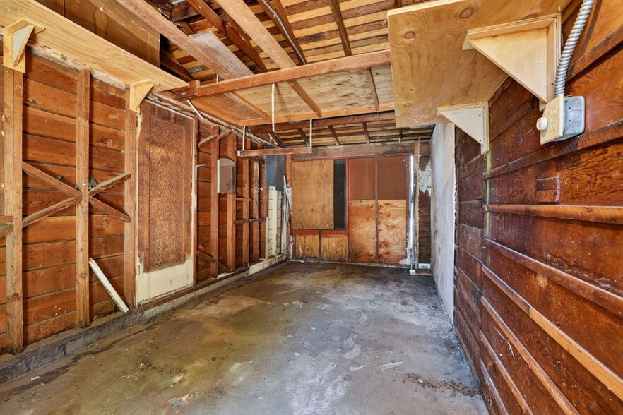 More Photos Of 2717 V St, Sacramento Multifamily For Sale