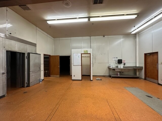 More Photos Of 540 W Main St, Barstow Restaurant For Sale