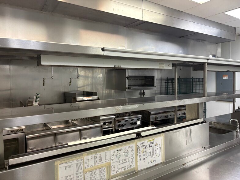 More Photos Of 3570 E Colfax Ave, Denver Restaurant For Lease