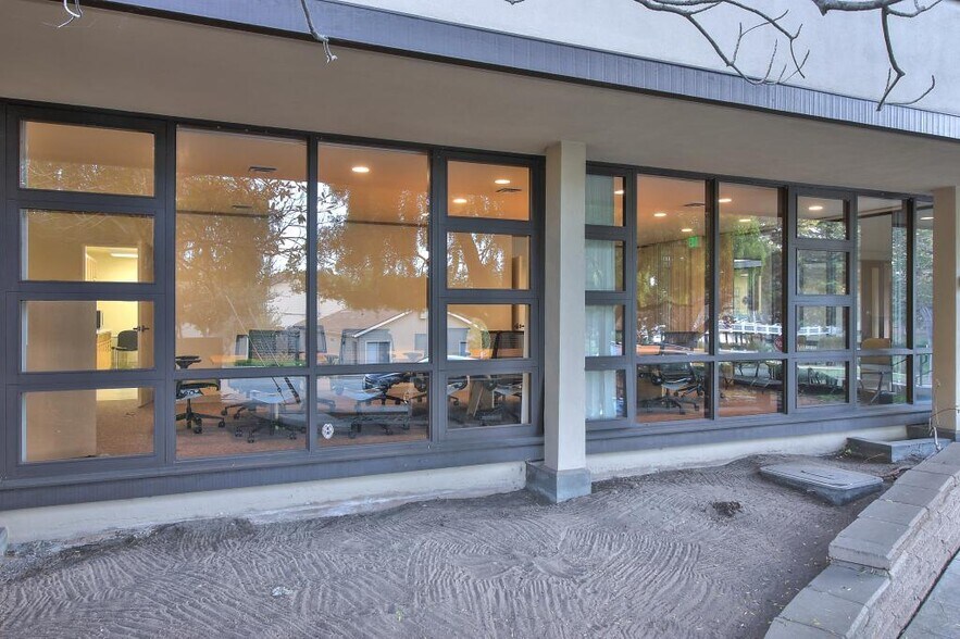 More Photos Of 400 Camino Aguajito, Monterey Office For Sale