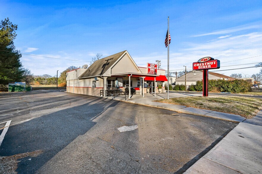 More Photos Of 2578 E Chestnut Ave, Vineland Restaurant For Sale