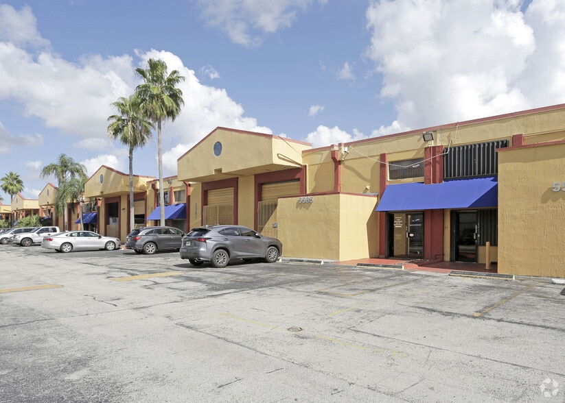 More Photos Of 5501-5595 NW 74th Ave, Miami Warehouse For Lease
