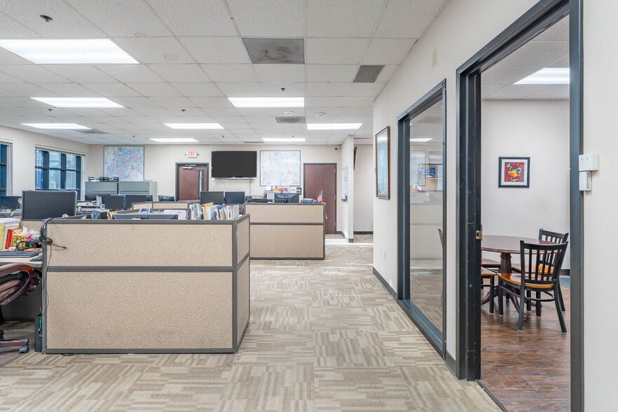 More Photos Of 1444 N Central Expy, McKinney Office For Sale