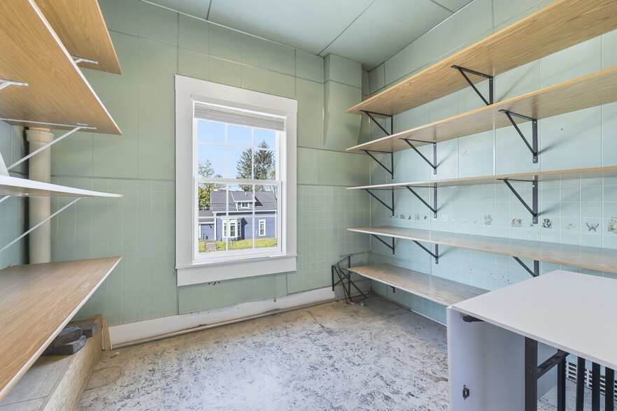 More Photos Of 607 E Charles St, Muncie General Retail For Sale