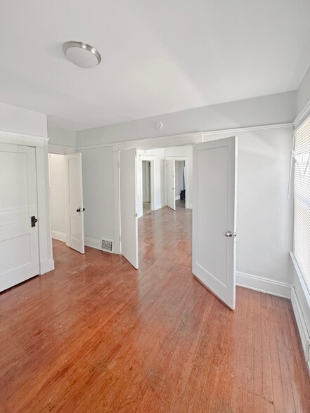 More Photos Of 1156 Carl Ave, Cleveland Apartments For Sale