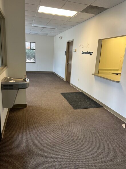 More Photos Of 2701 Chancellor Dr, Fort Mitchell Medical For Sale