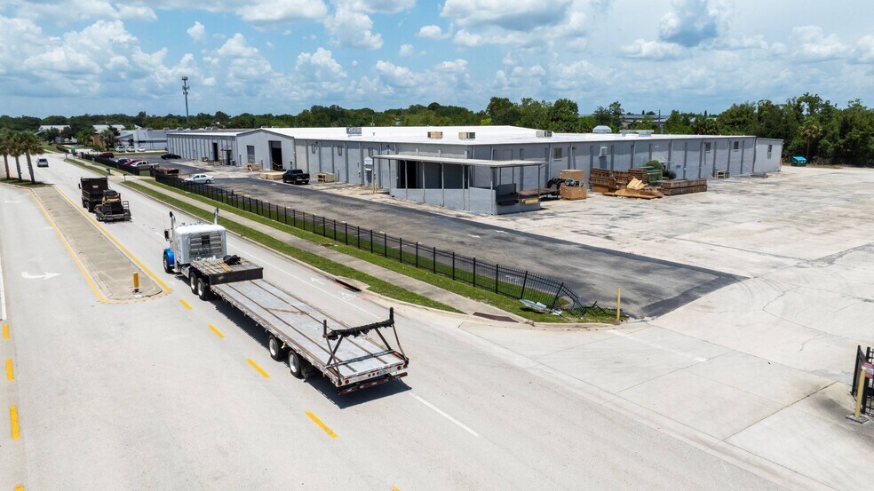More Photos Of 1770 E Lake Mary Blvd, Sanford Warehouse For Lease