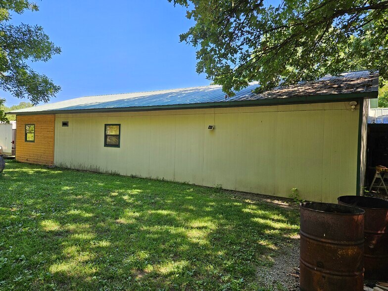 More Photos Of 244 County Road 555B, Tecumseh Manufacturing For Sale