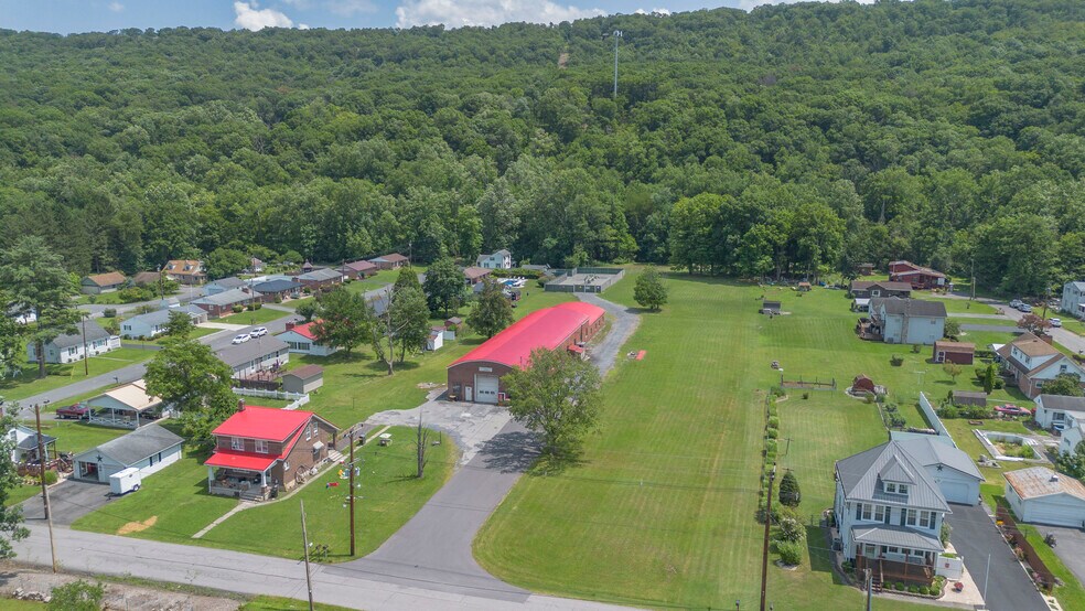More Photos Of 612 Braddock Ave, Lavale Flex For Sale