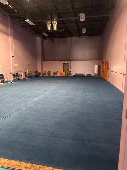 More Photos Of 7410 Coca Cola Dr, Hanover Research And Development For Lease