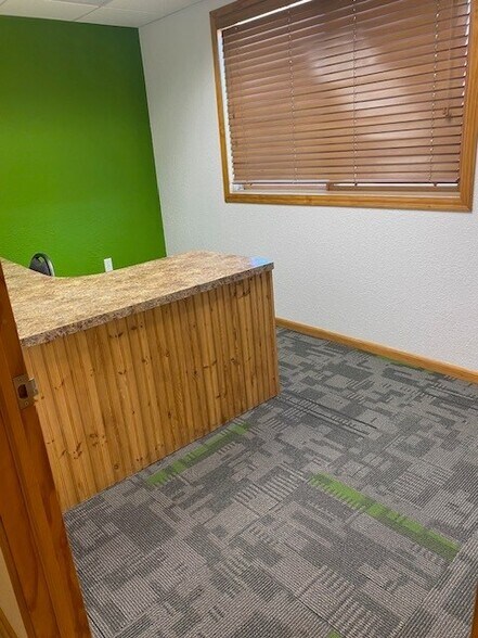 More Photos Of 4210 Highway 14 E, Rochester Industrial For Lease