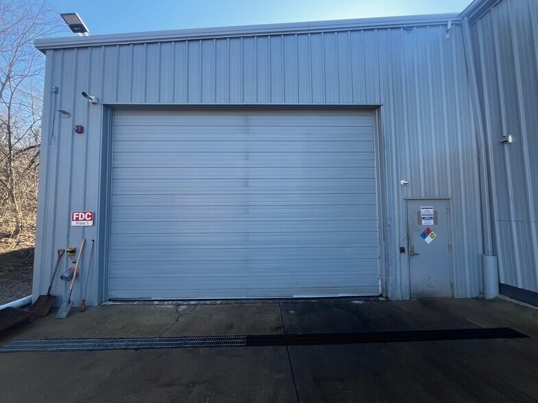 More Photos Of 42 Eighty Four Dr, Eighty Four Unknown For Lease