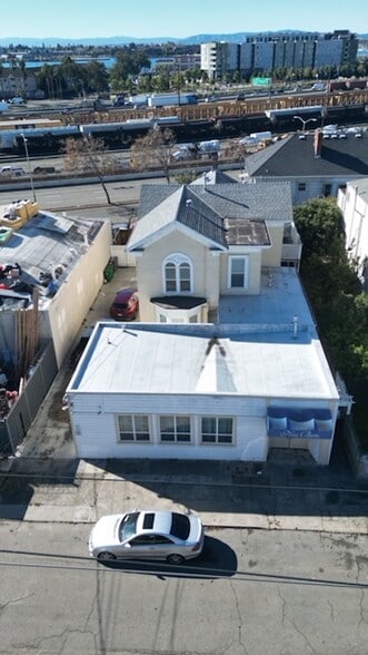 More Photos Of 1011 E 11th St, Oakland Religious Facility For Sale