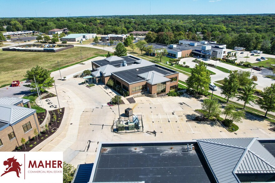 More Photos Of 205 Portland St, Columbia Medical For Sale