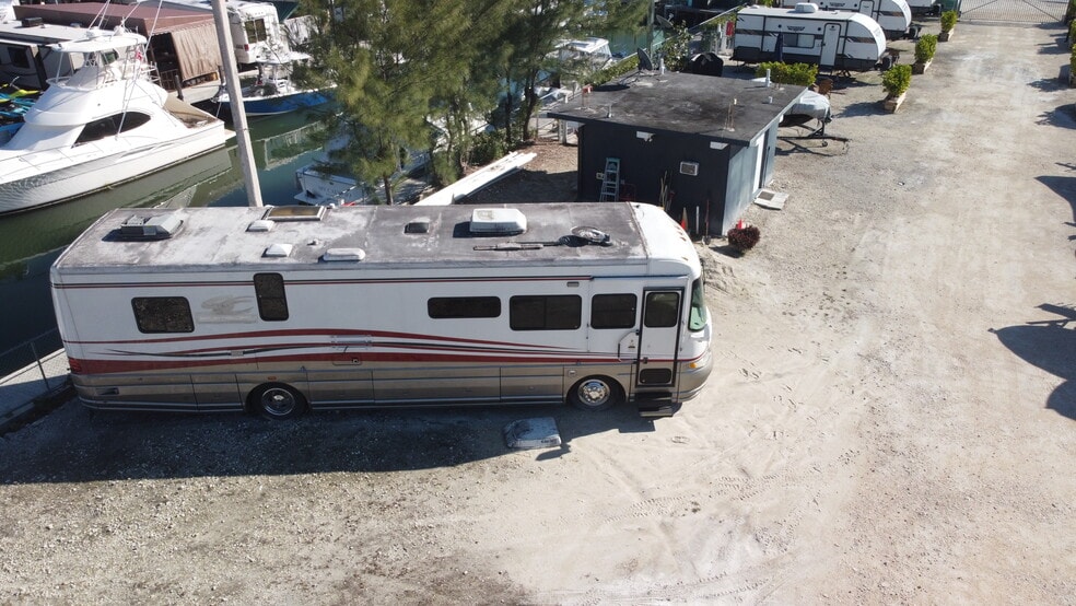 More Photos Of 199 Morris Ave, Key Largo Marina For Sale