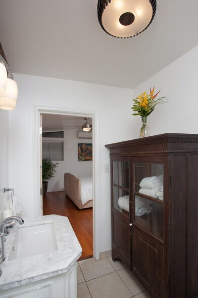 More Photos Of 69 Hana Hwy, Paia Freestanding For Sale