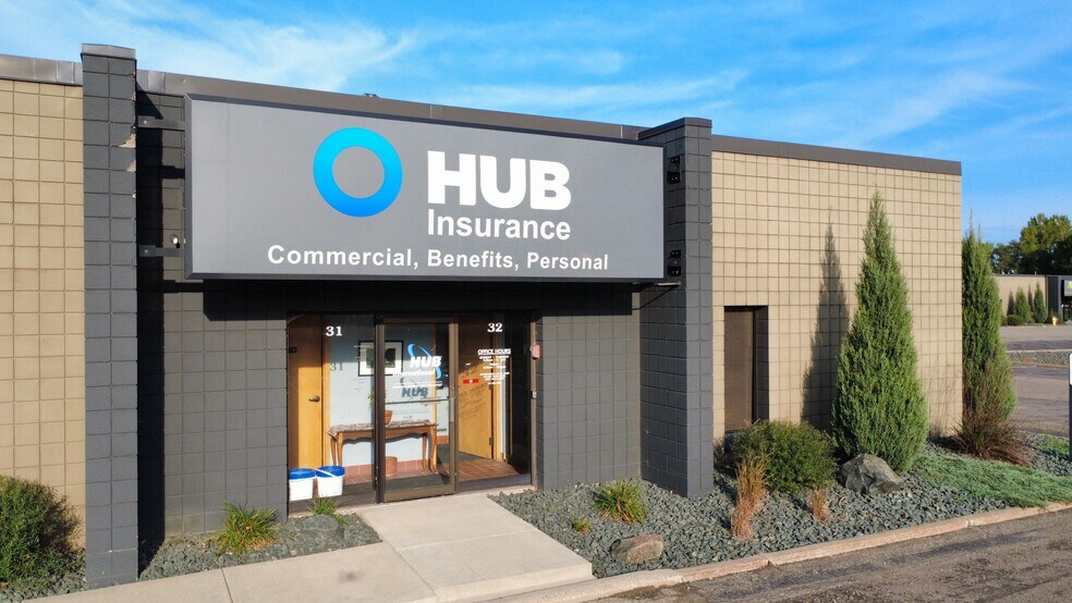 More Photos Of 245 E Roselawn Ave, Saint Paul Flex For Lease