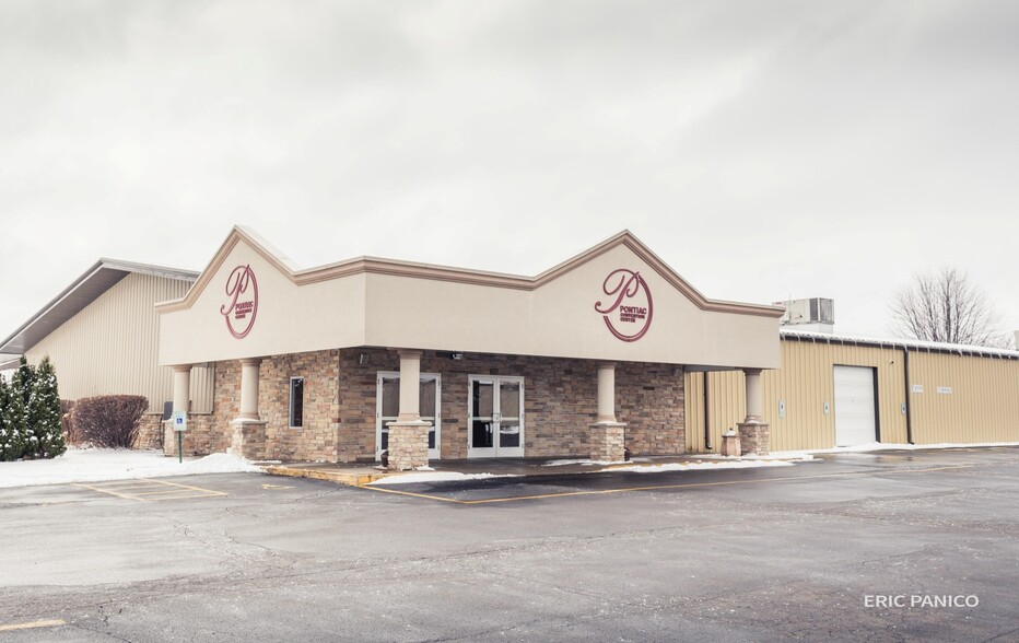 Primary Photo Of 2809 N Pontiac Dr, Janesville Lodge Meeting Hall For Lease