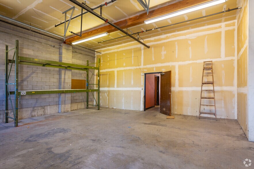 More Photos Of 1591 W Alameda Ave, Denver Showroom For Lease