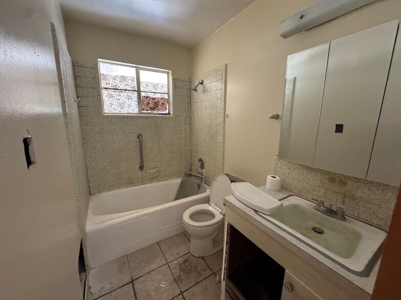 More Photos Of 3240 N Geronimo Ave, Tucson Apartments For Sale