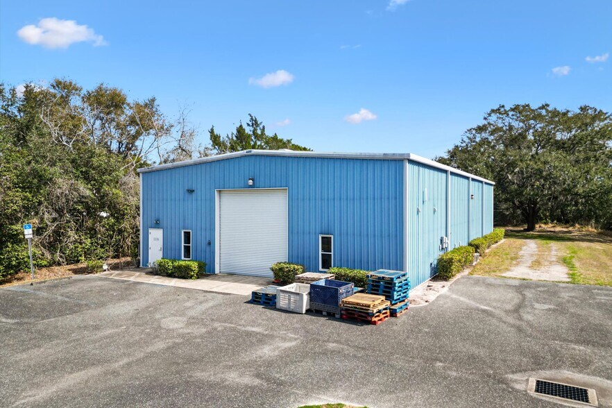 More Photos Of 118 Weber Ave, Leesburg Industrial For Sale