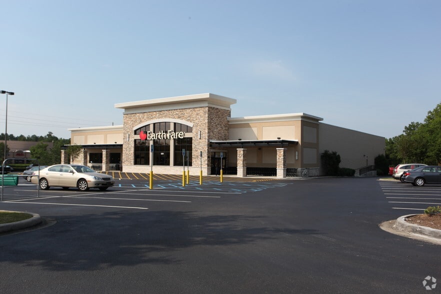 More Photos Of 3000 Riverchase Galleria, Birmingham Unknown For Lease