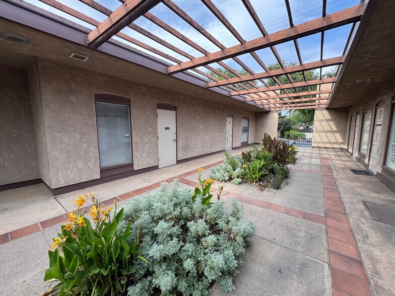 More Photos Of 1799 N Waterman Ave, San Bernardino Medical For Lease