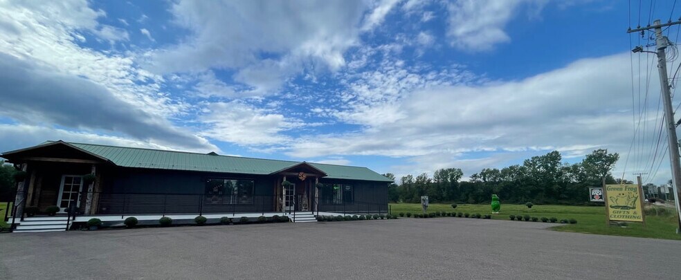 More Photos Of 7 Ferry Rd, South Hero Storefront For Sale