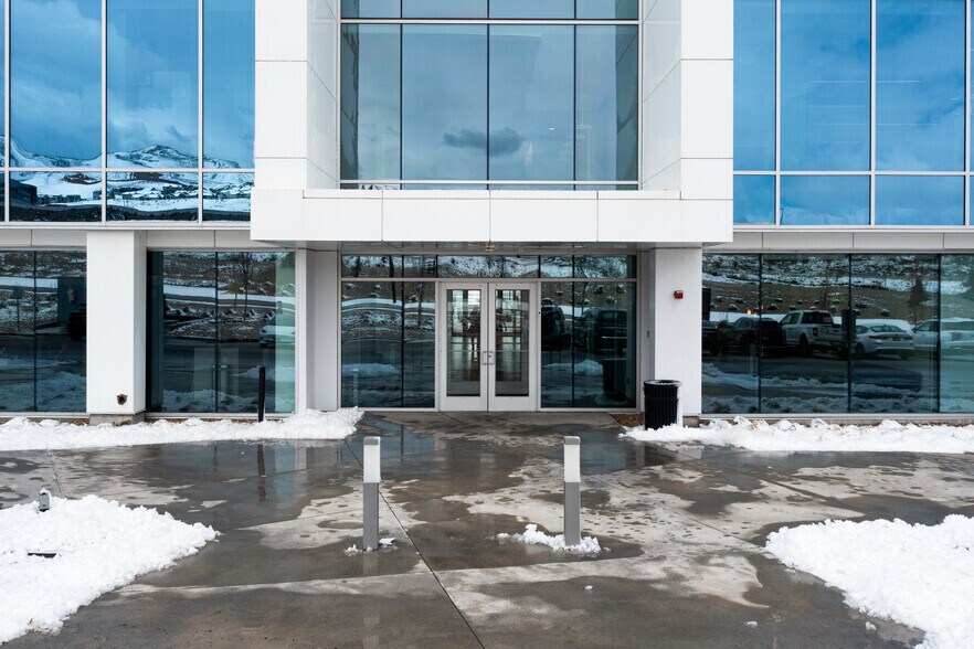 More Photos Of 1633 W innovation Way, Lehi Office For Lease