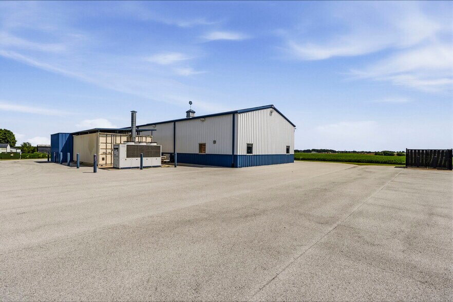 More Photos Of 4395 Witt rd, Franklin Manufacturing For Sale