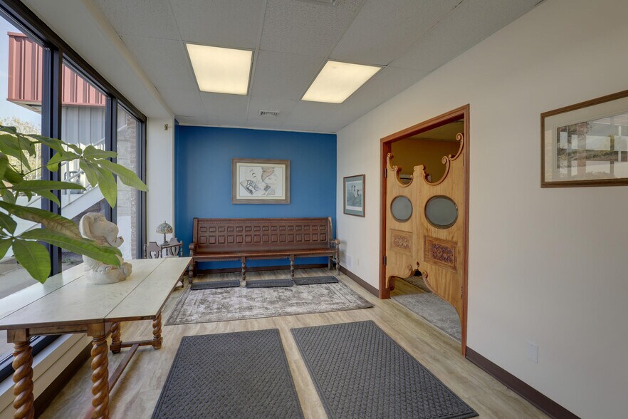 More Photos Of 900 Broadway St, Quincy Flex For Sale