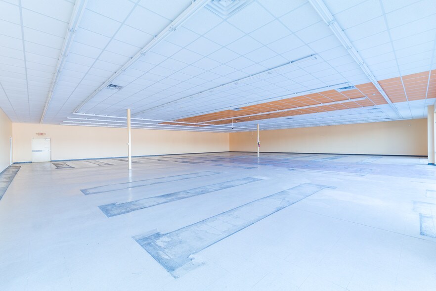 More Photos Of 4079 Augusta Hwy, Gilbert Storefront For Lease