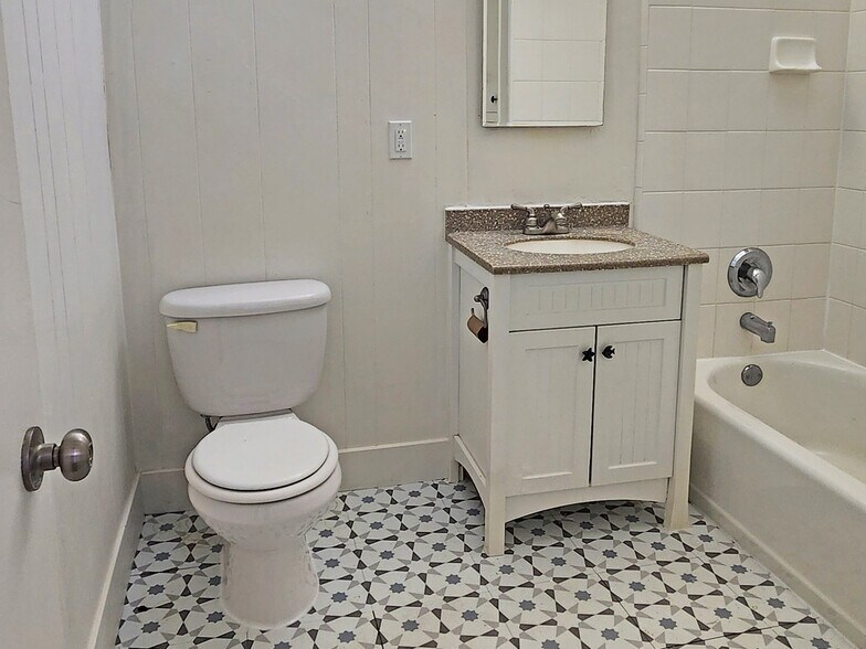 More Photos Of 172 Ocean View Ave, Pismo Beach Apartments For Sale