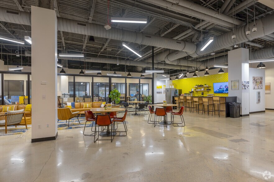 More Photos Of 700 S Rosemary Ave, West Palm Beach Coworking Space