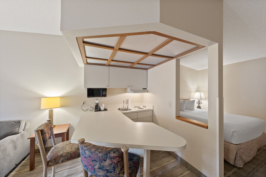 More Photos Of 3105 NW O. B. Riley Rd, Bend Hotel For Sale