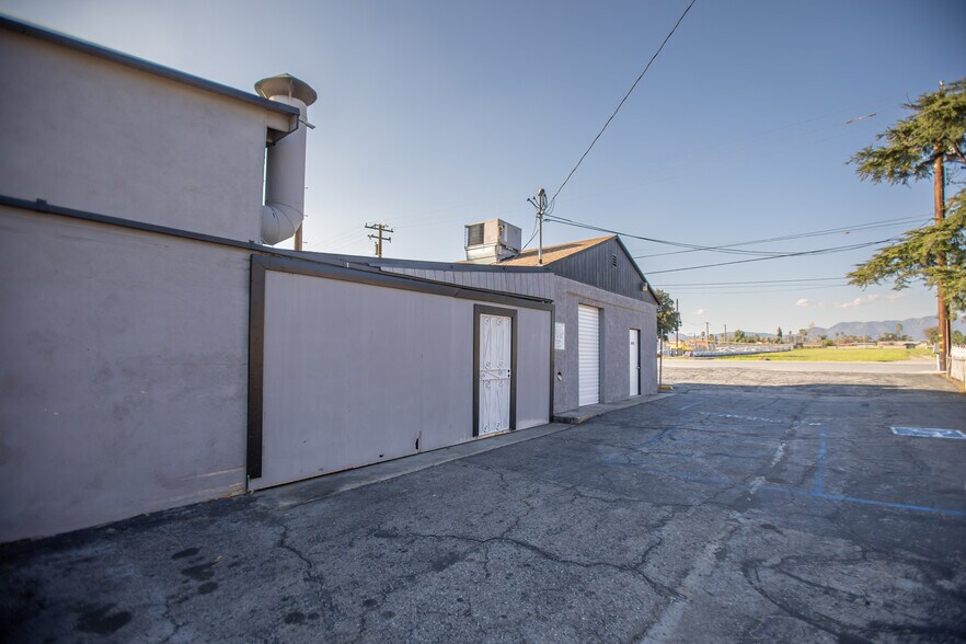 More Photos Of 17635 Arrow Blvd, Fontana Service For Sale