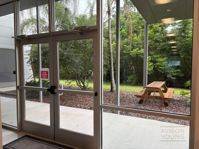 More Photos Of 651 W Warren Ave, Longwood Medical For Lease