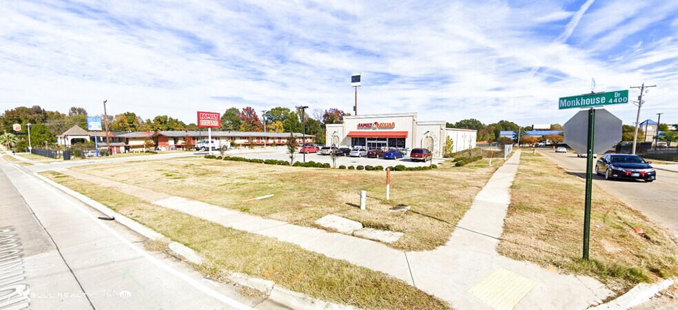 More Photos Of 4923 Monkhouse Dr, Shreveport Freestanding For Sale