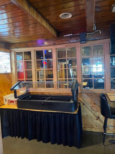 More Photos Of 8101 Schofield Ave, Weston Bar For Sale