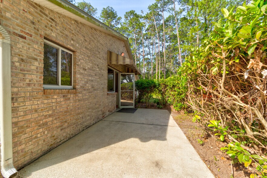 More Photos Of 3701 W International Speedway Blvd, Daytona Beach Light Distribution For Lease