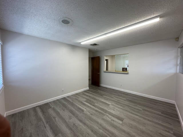 More Photos Of 17151 Main St, Hesperia Medical For Lease