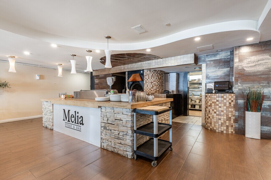 More Photos Of 6828-6834 Boul Saint Laurent, Montréal Storefront Retail Residential For Lease