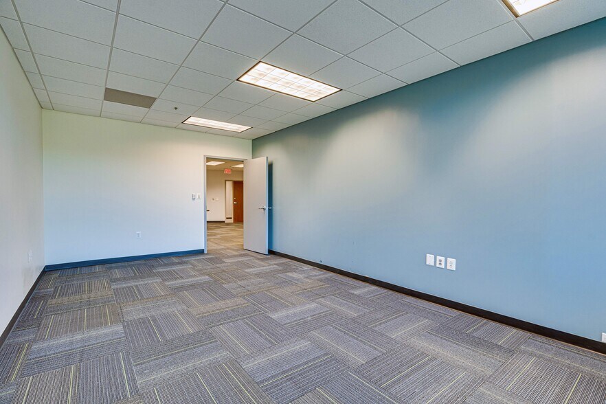 More Photos Of 1984 Isaac Newton Sq W, Reston Office For Sale