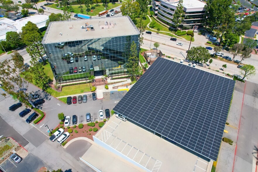 More Photos Of 5800 S Eastern Ave, Commerce Office For Lease