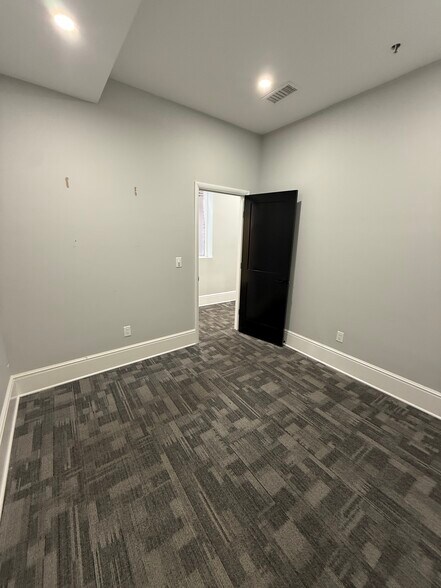 More Photos Of 83-85 Washington St, Norwalk Loft Creative Space For Sale