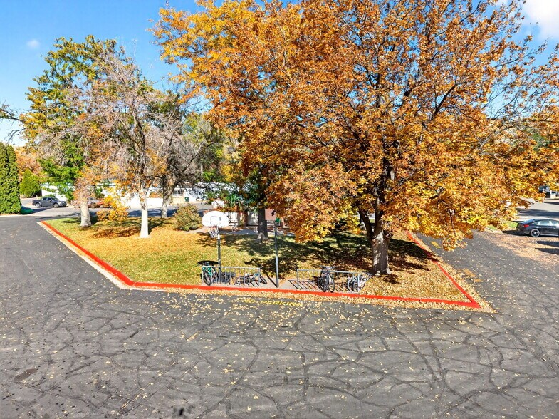 More Photos Of 1901 S 4th Ave, Pocatello Apartments For Sale