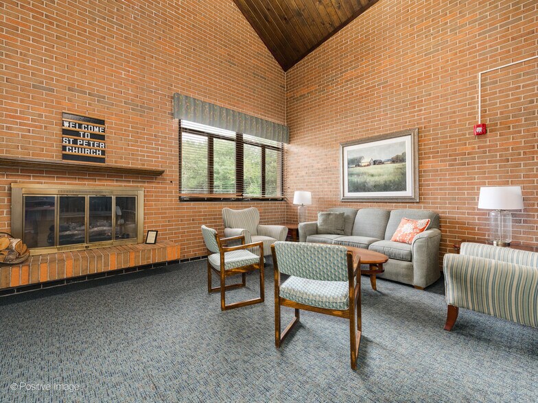 More Photos Of 47 Church St, Lake Zurich Religious Facility For Sale